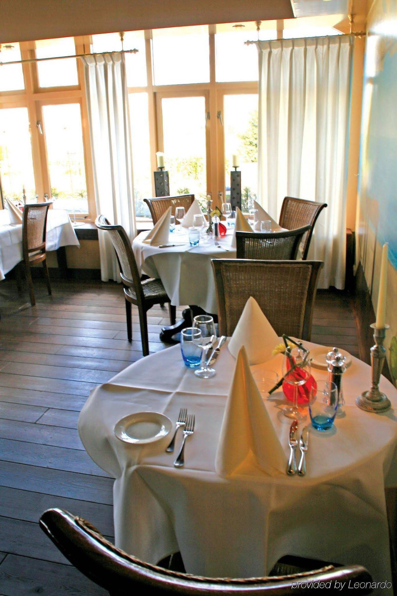 Fletcher Hotel Restaurant Heidehof 헤이렌베인 레스토랑 사진