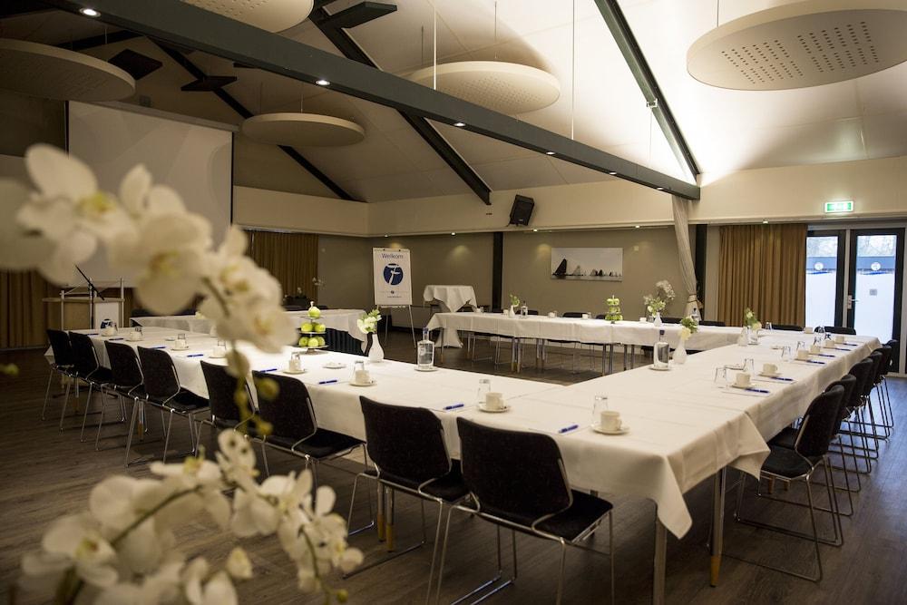 Fletcher Hotel Restaurant Heidehof 헤이렌베인 외부 사진